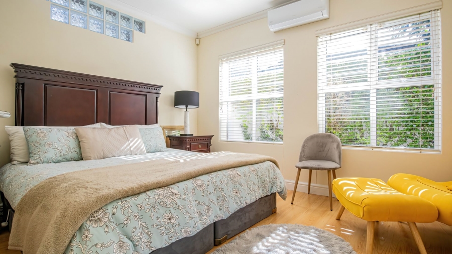 6 Bedroom Property for Sale in Newlands Western Cape